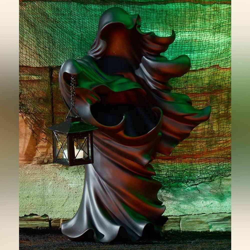 Cracker Barrel Black Ghost of Darkness with Lantern NWT Retired